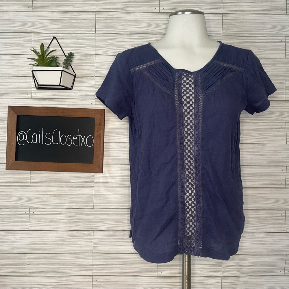 🫶 Ann Taylor LOFT Crocheted Top